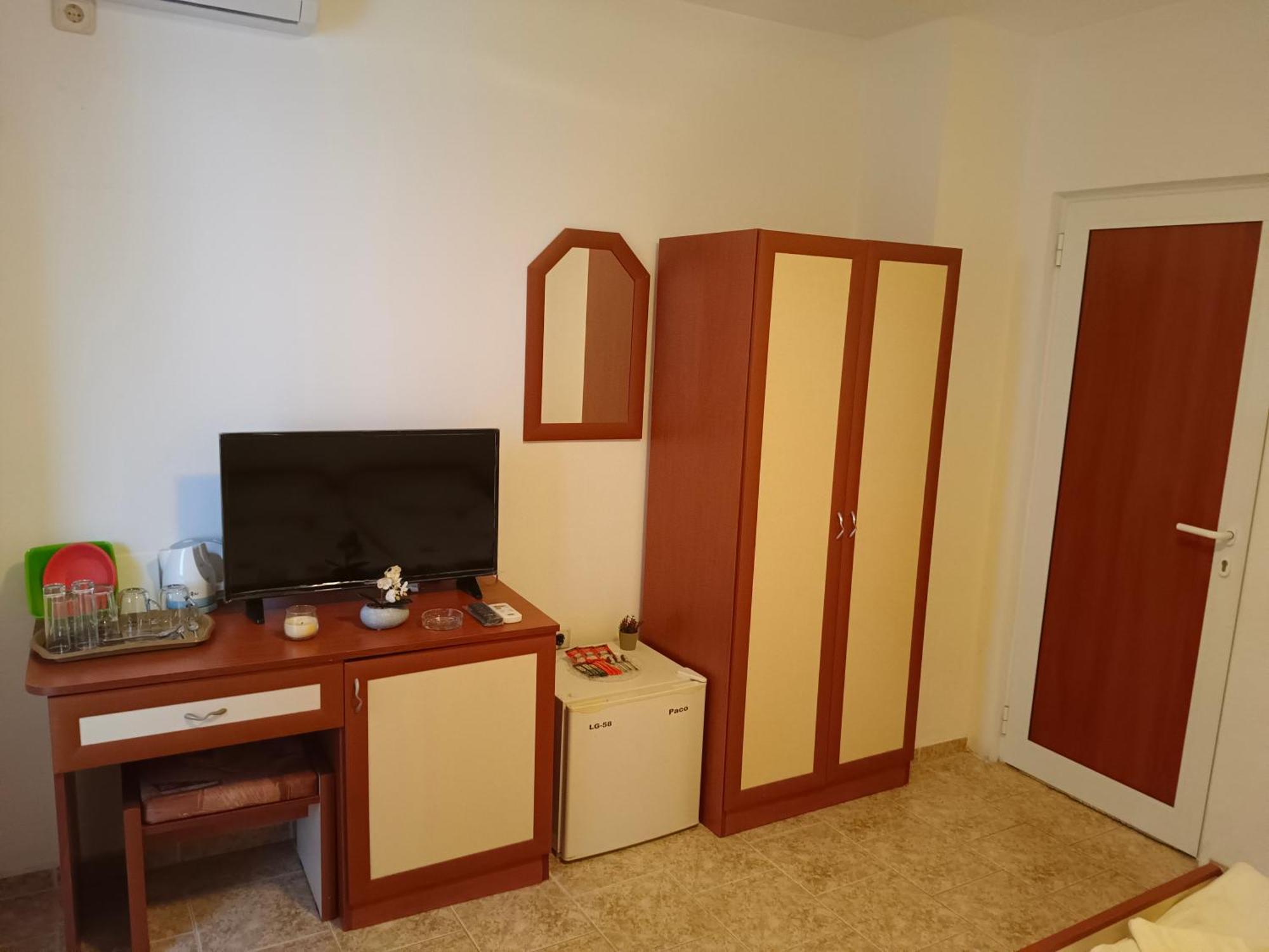 נסבר Стаи За Гости Ники מראה חיצוני תמונה